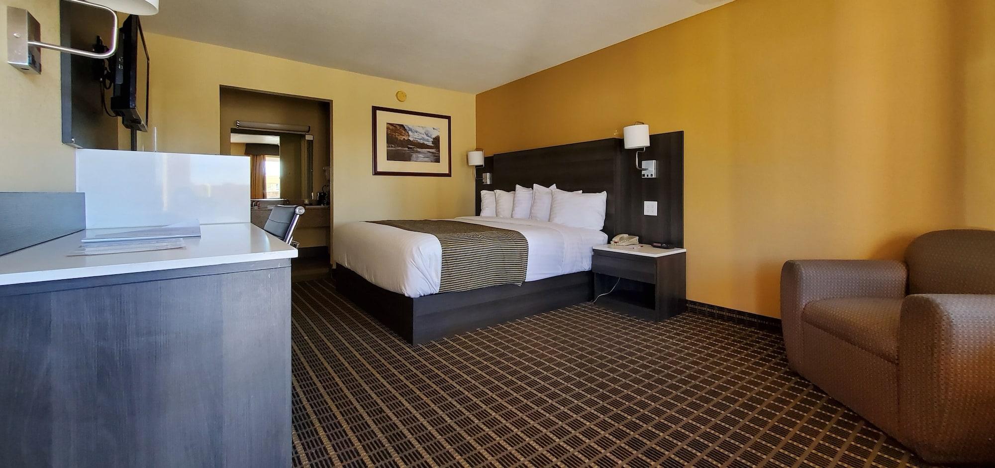 Ramada By Wyndham Flagstaff East Hotel Екстериор снимка